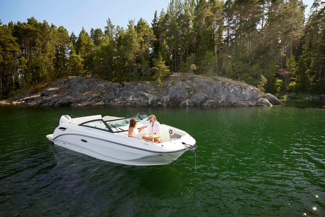 SDX 250 Outboard Europe lifestyle Finland