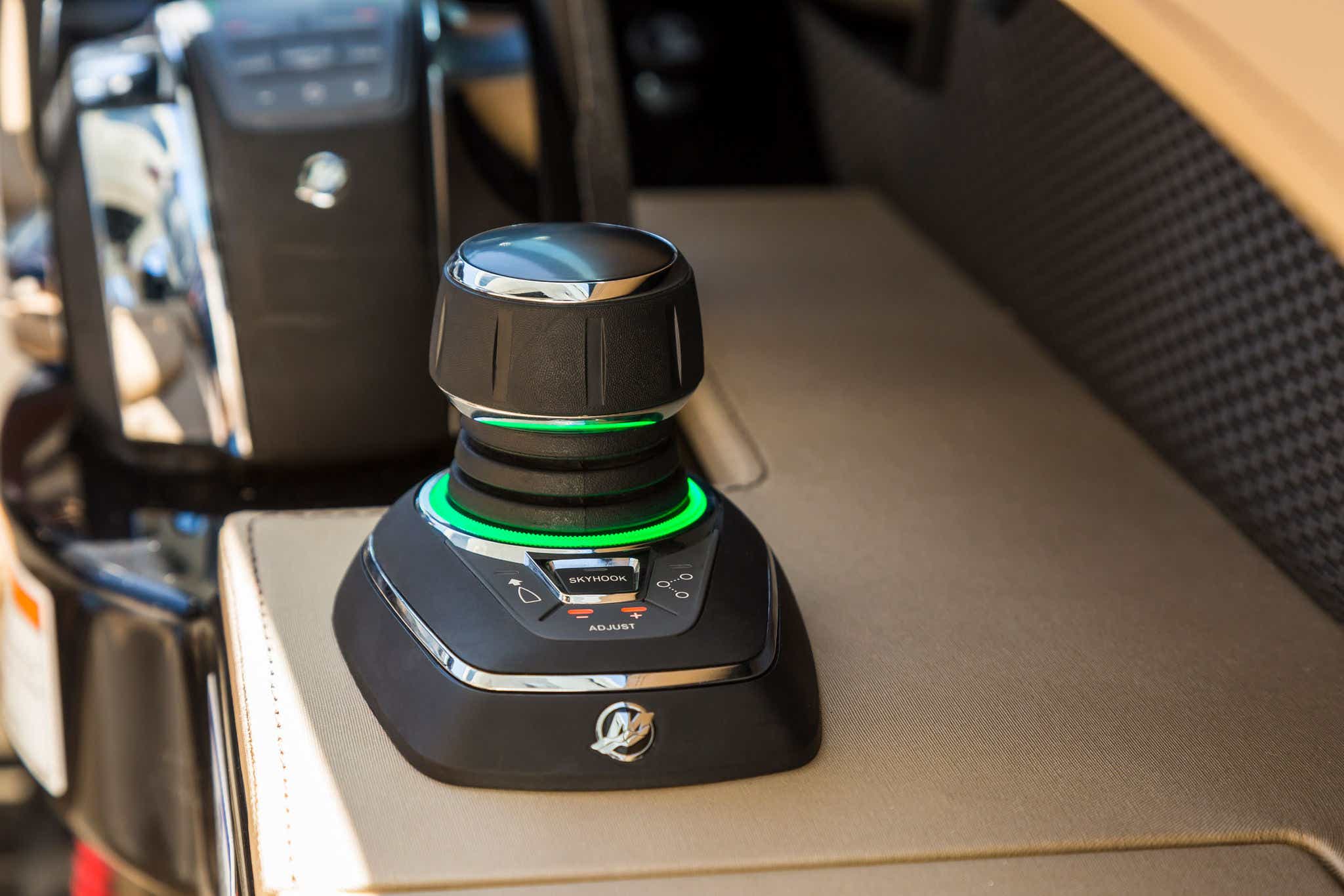 2024 SLX 400 Outboard cockpit helm joystick