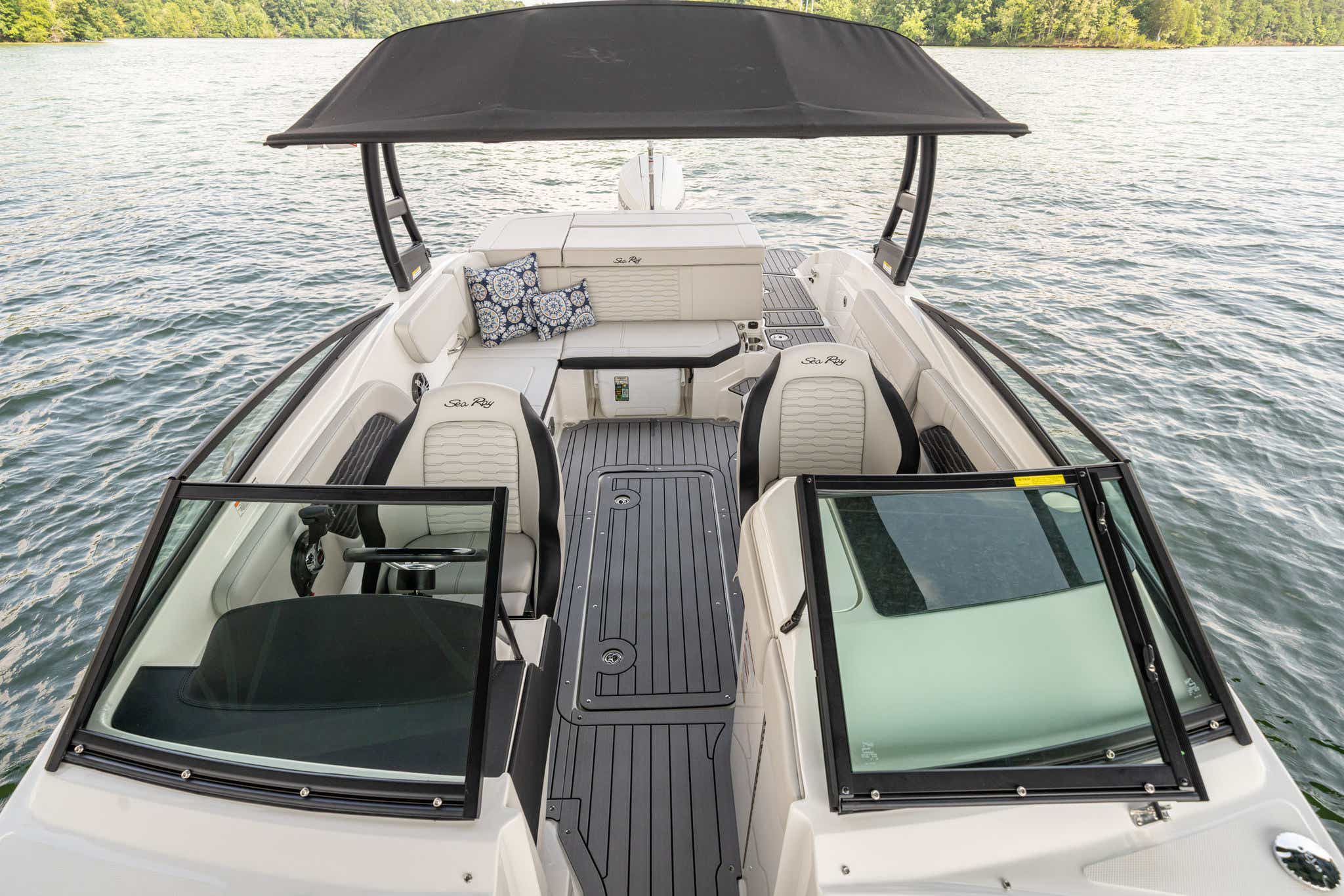 2024 SPX 230 Outboard cockpit