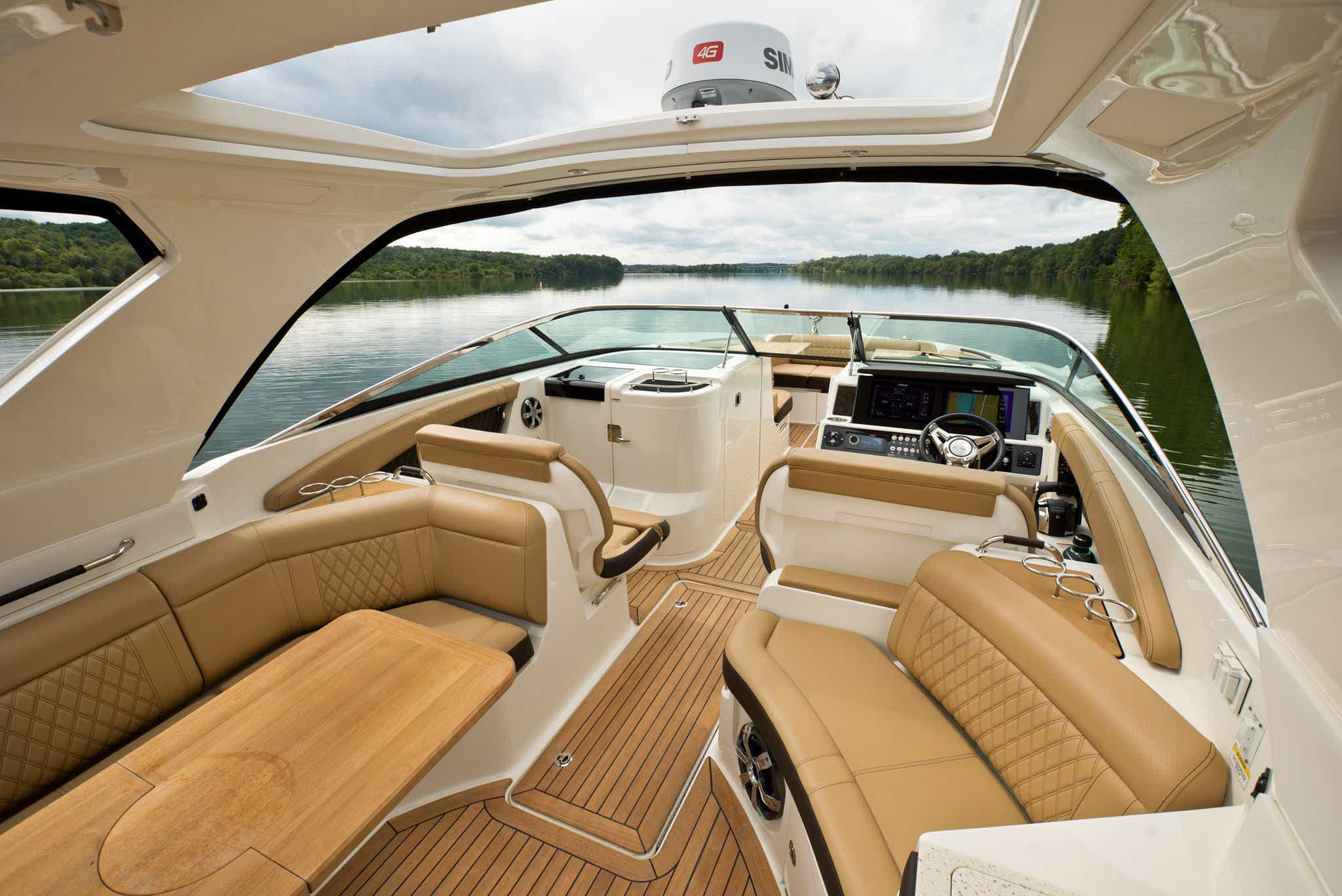 2024 SLX 350 Outboard cockpit seating