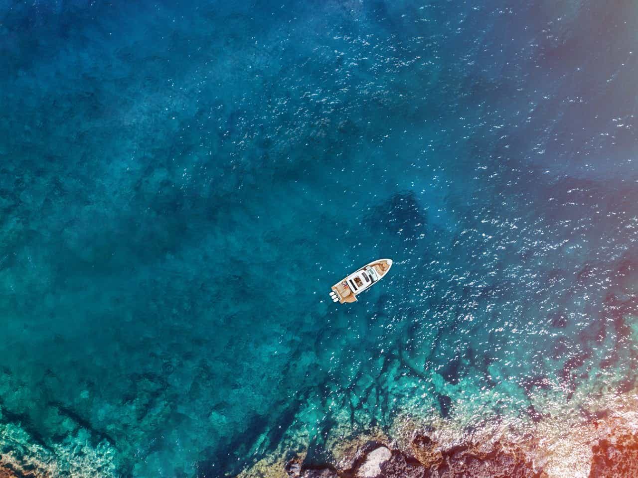 SLX 400 Outboard aerial view