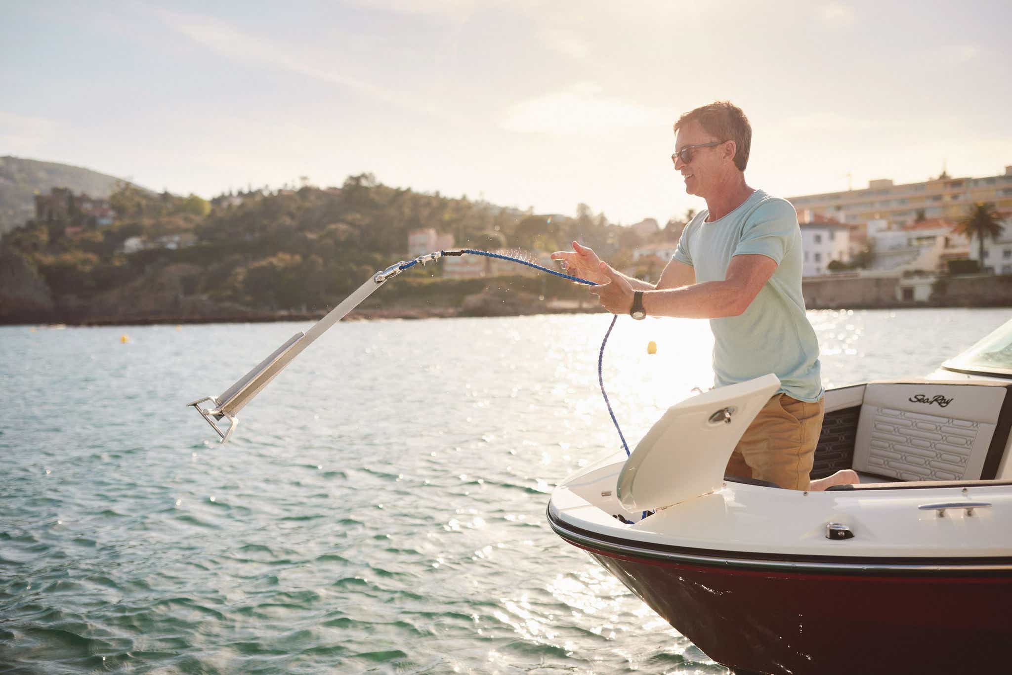 Master Anchoring Your Sea Ray Boat | Sea Ray US Master Anchoring Your Sea Ray Boat | Sea Ray US