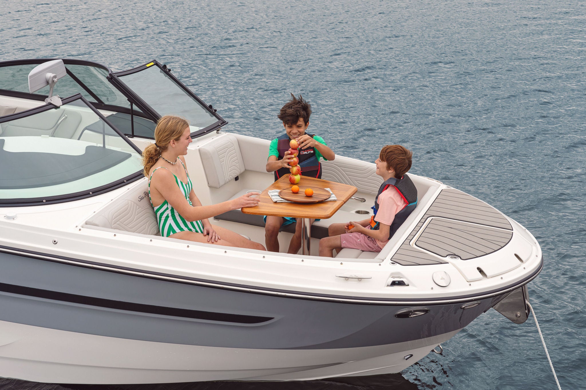 2021 Sea Ray 270 SDX-OB MarineMax Brick
