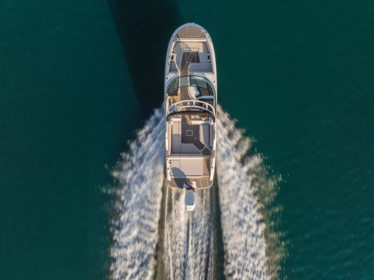 SDX 270 Outboard aerial view