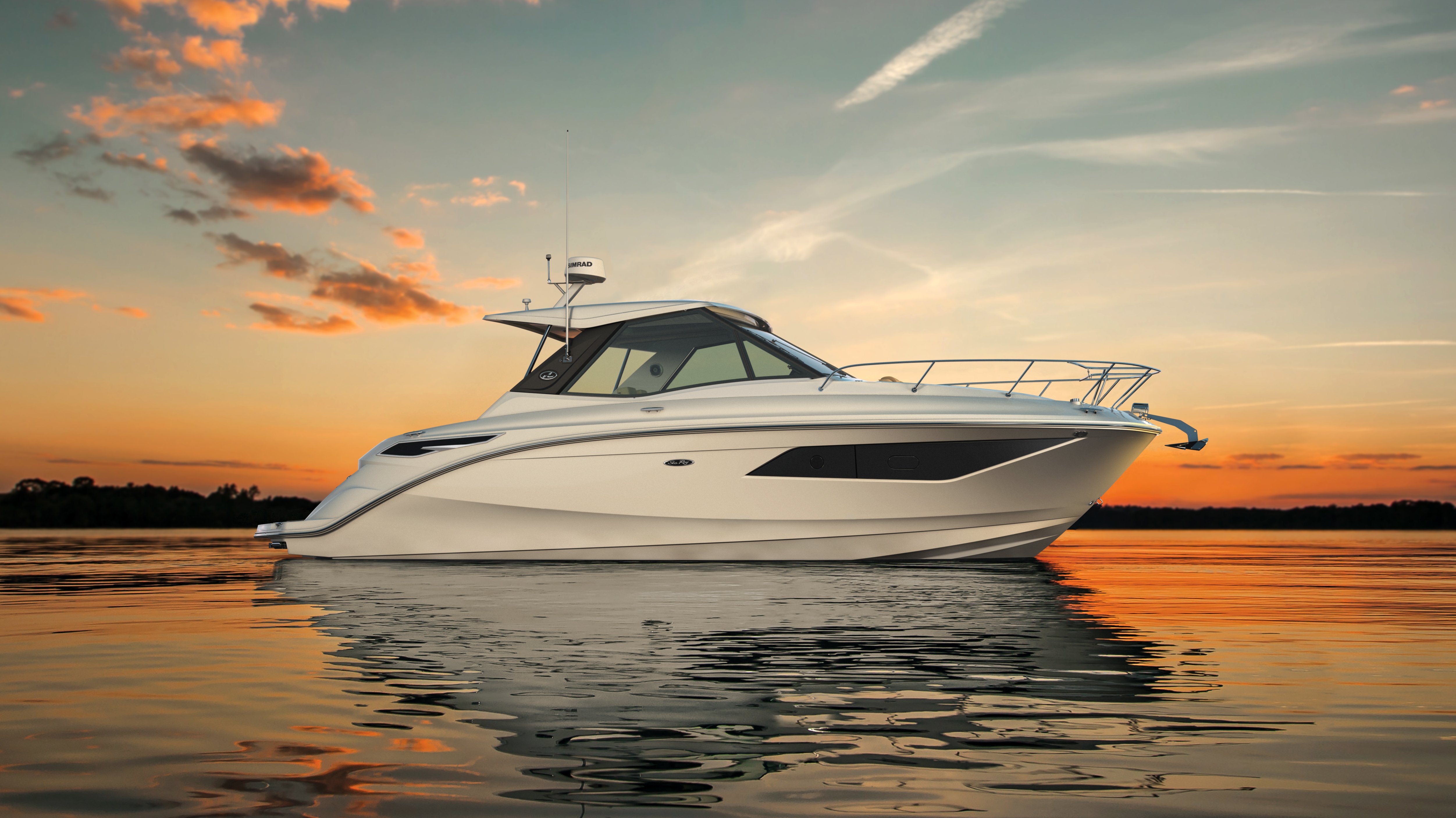 SEA-RAY®'S-NEW-SUNDANCER-320-COUPE-MAKES-ITS-EUROPEAN-DEBUT-AT-THE