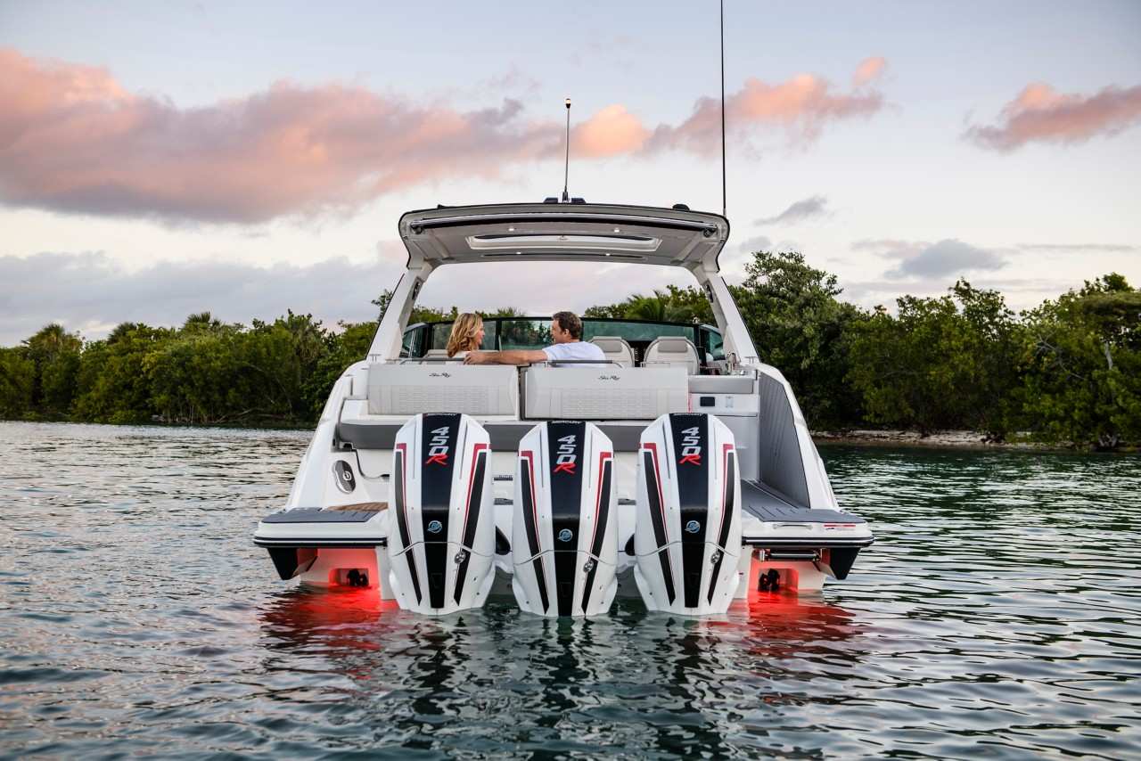 SLX-R-400-Outboard-Water-Level-Racing-Engines-450R