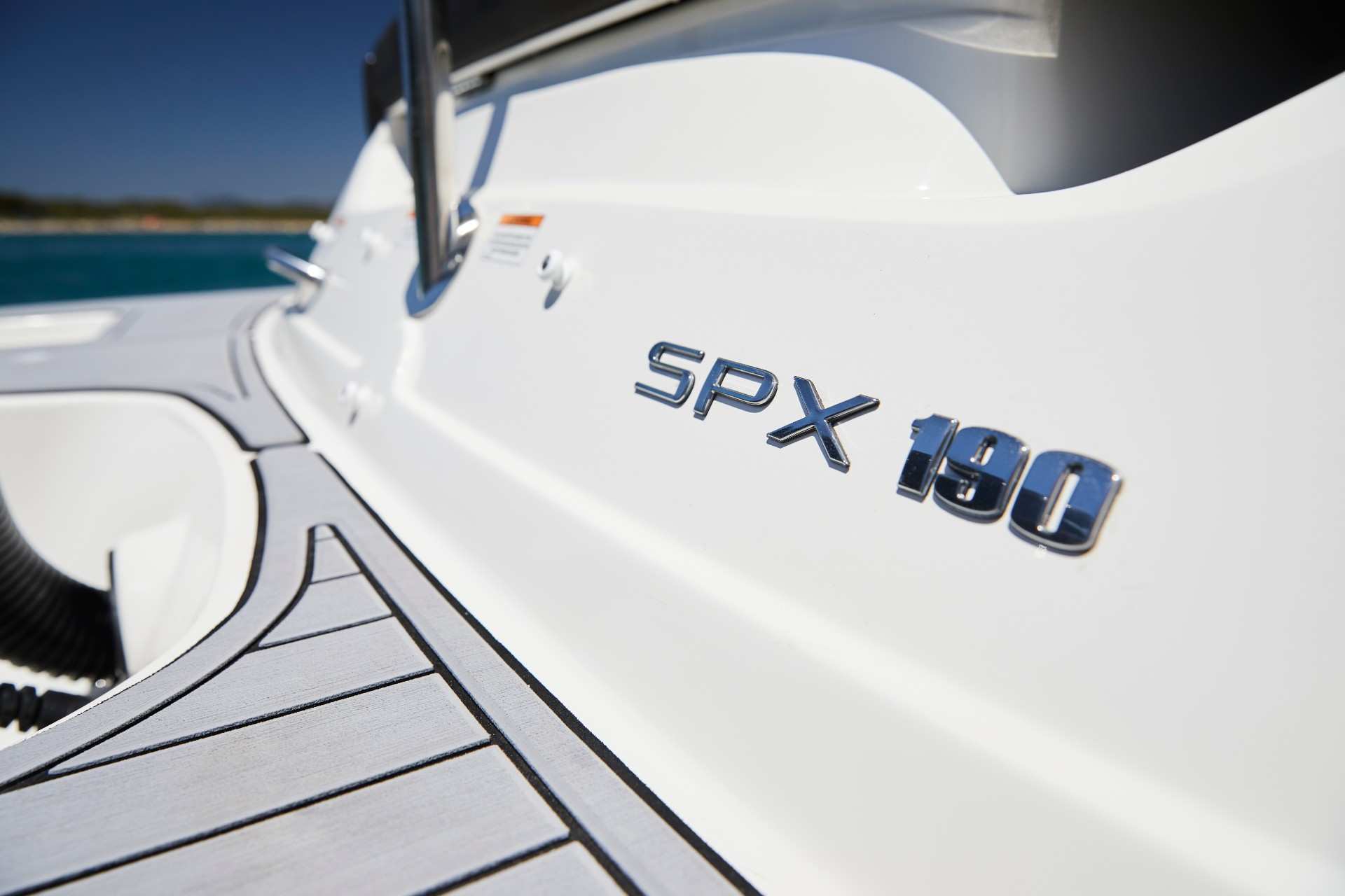SPX 190 Outboard badging