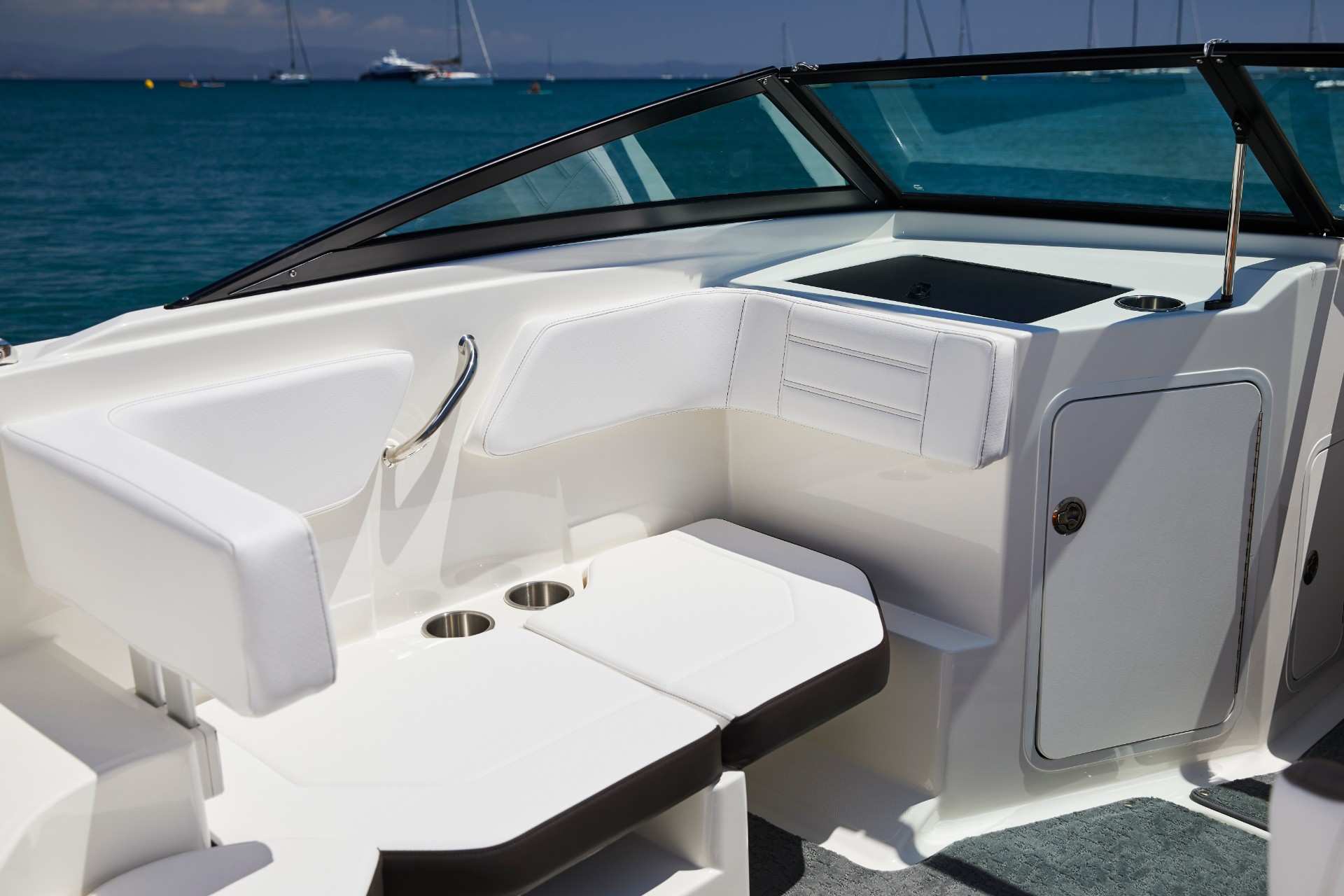 SPX 190 Outboard companion seat filler cushion