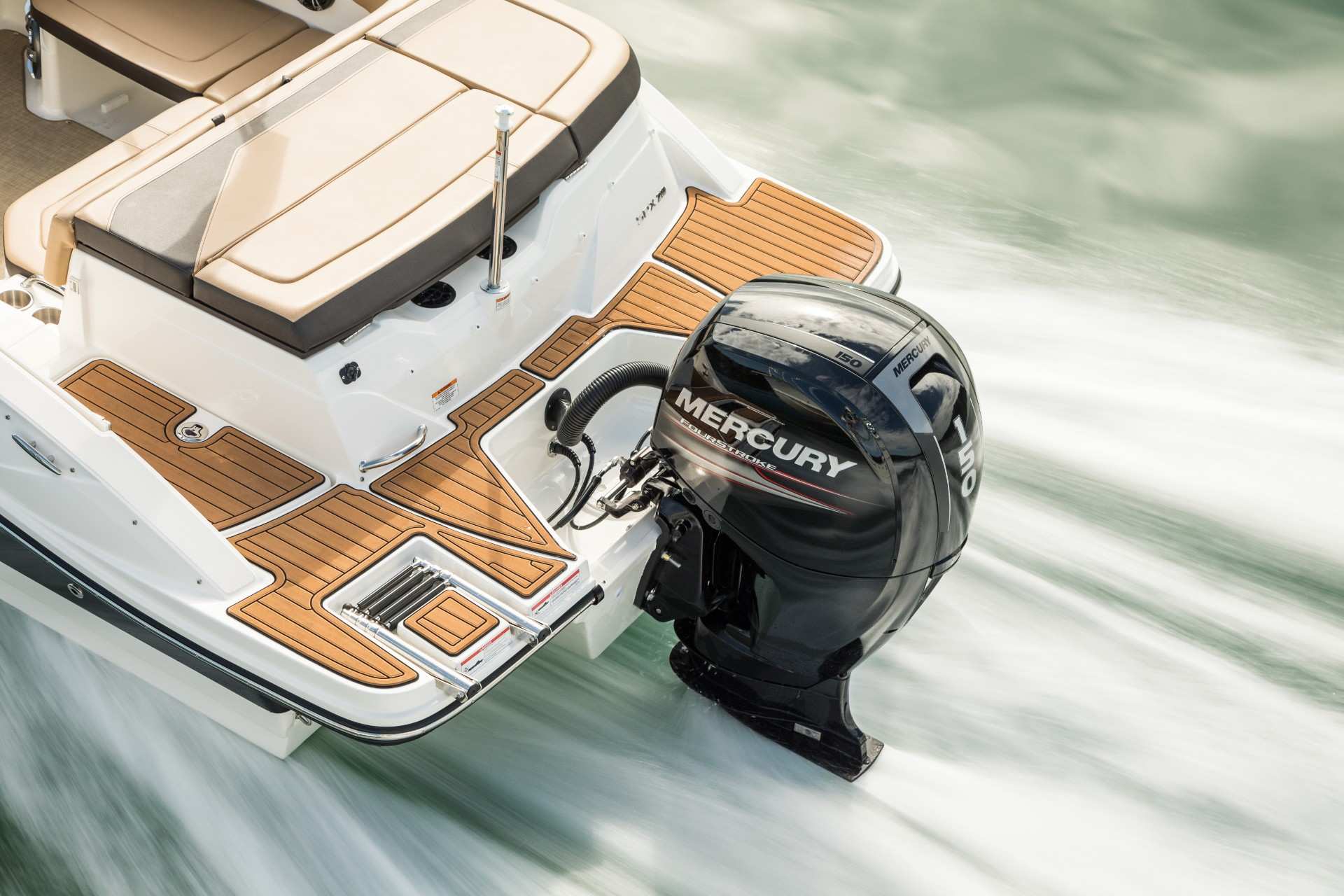 SPX 210 Outboard running engine