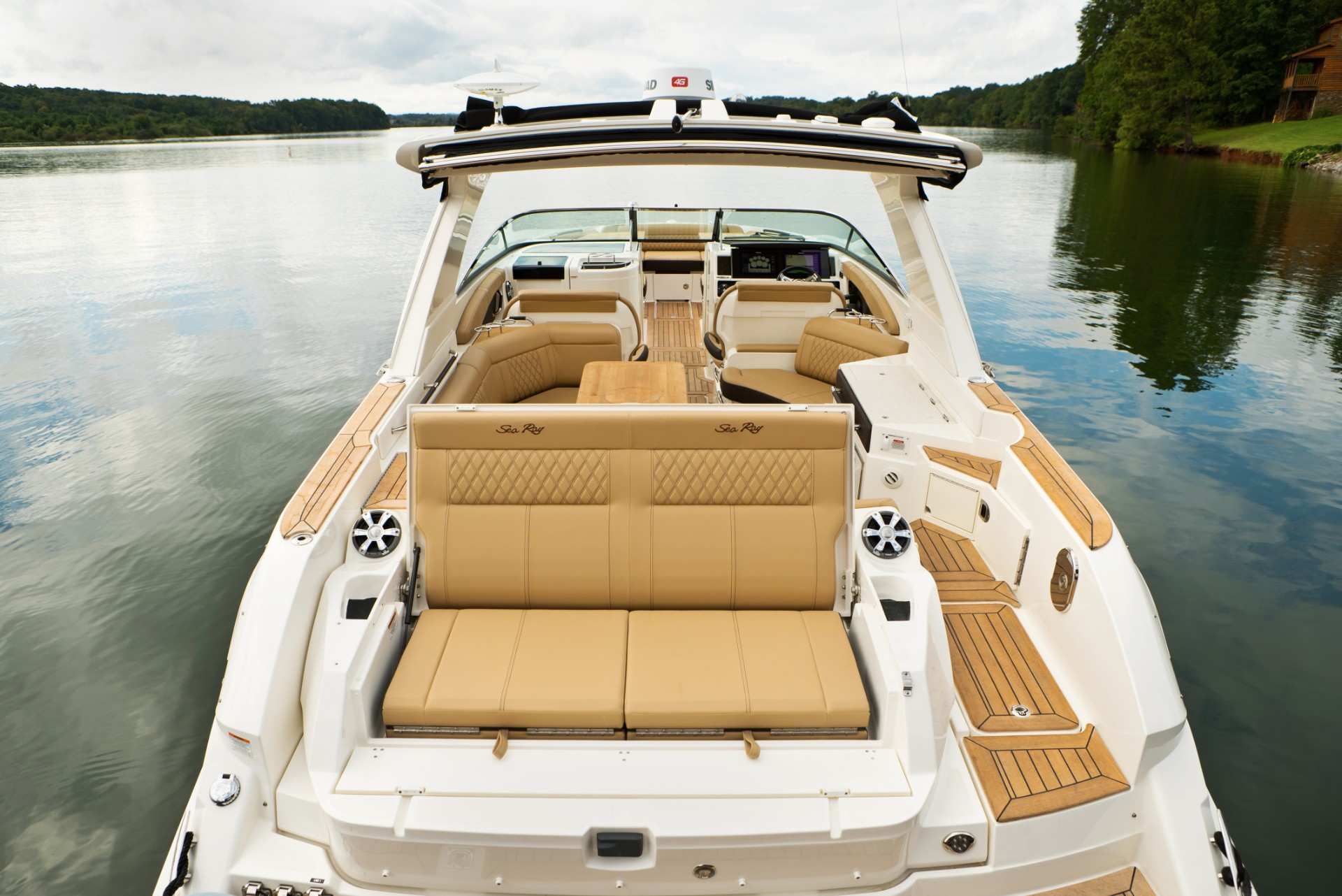 SLX 350 Outboard transom seat