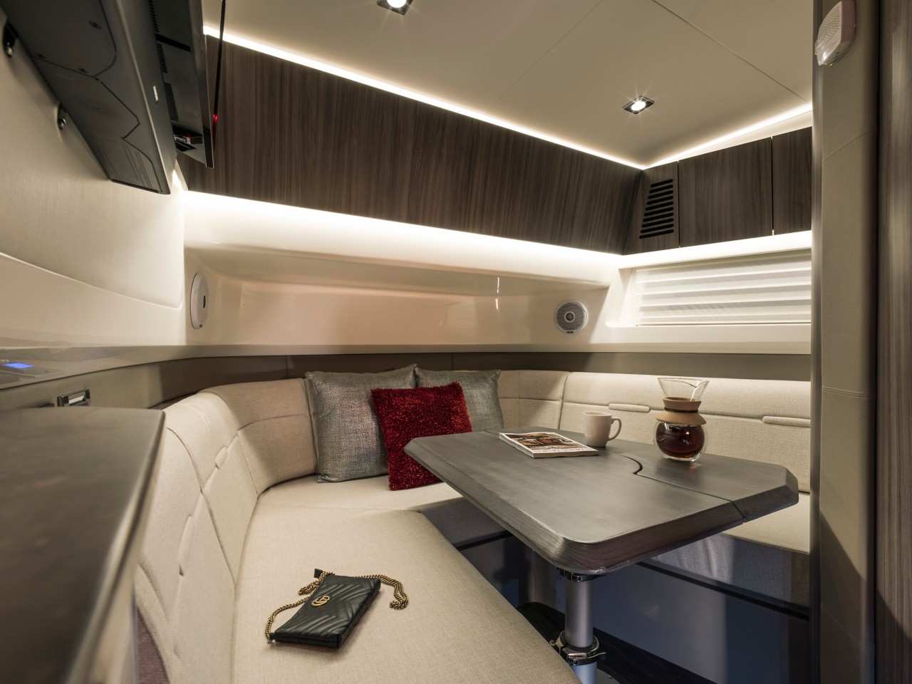 SLX-400-cabin-v-berth-table