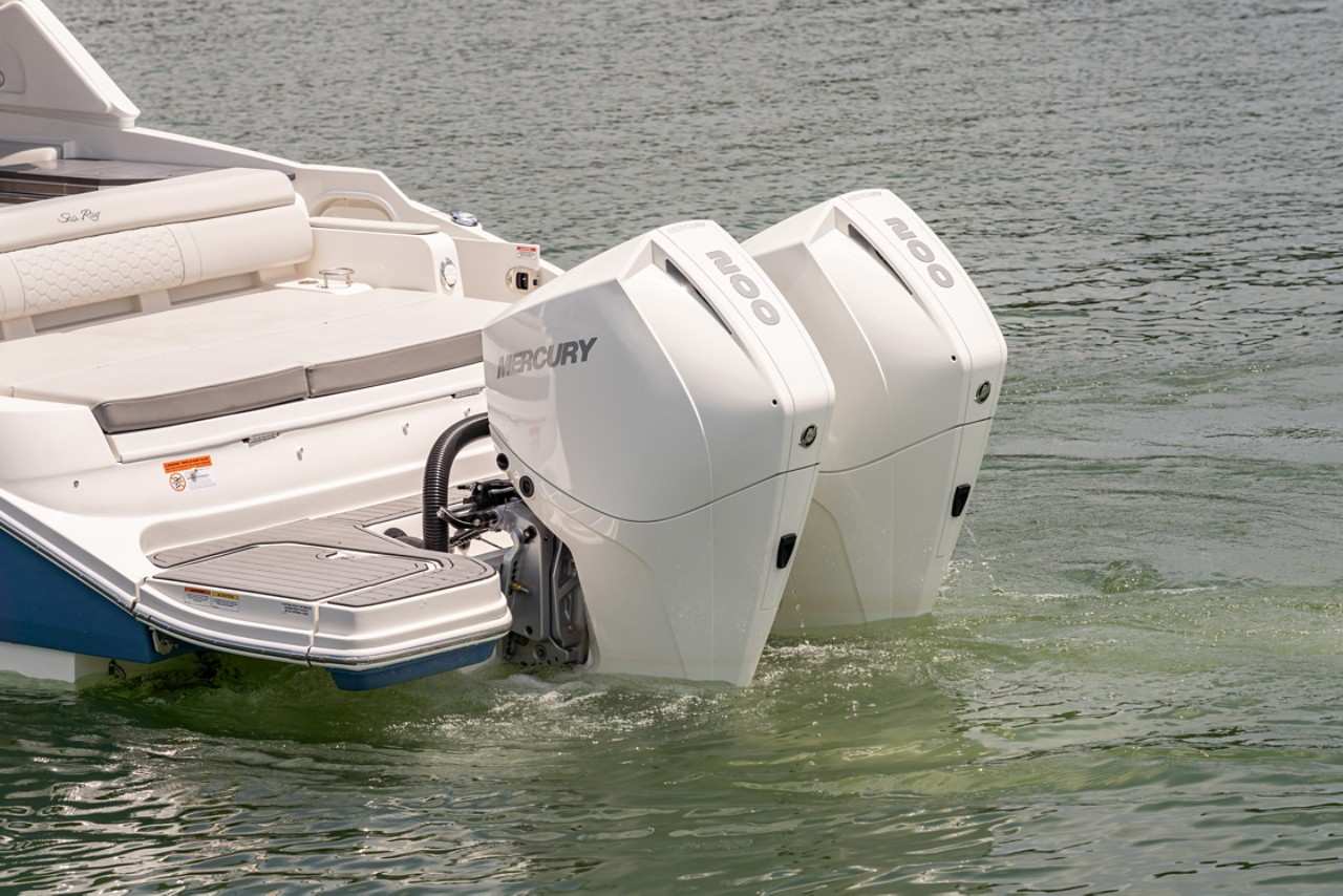 Mercury Outboard Engines on Sea Ray Boat