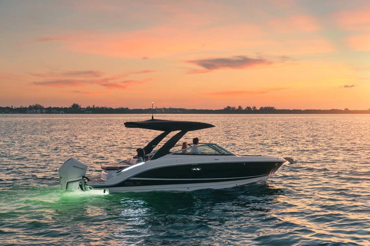 SLX 260 Outboard sunset underwater lights