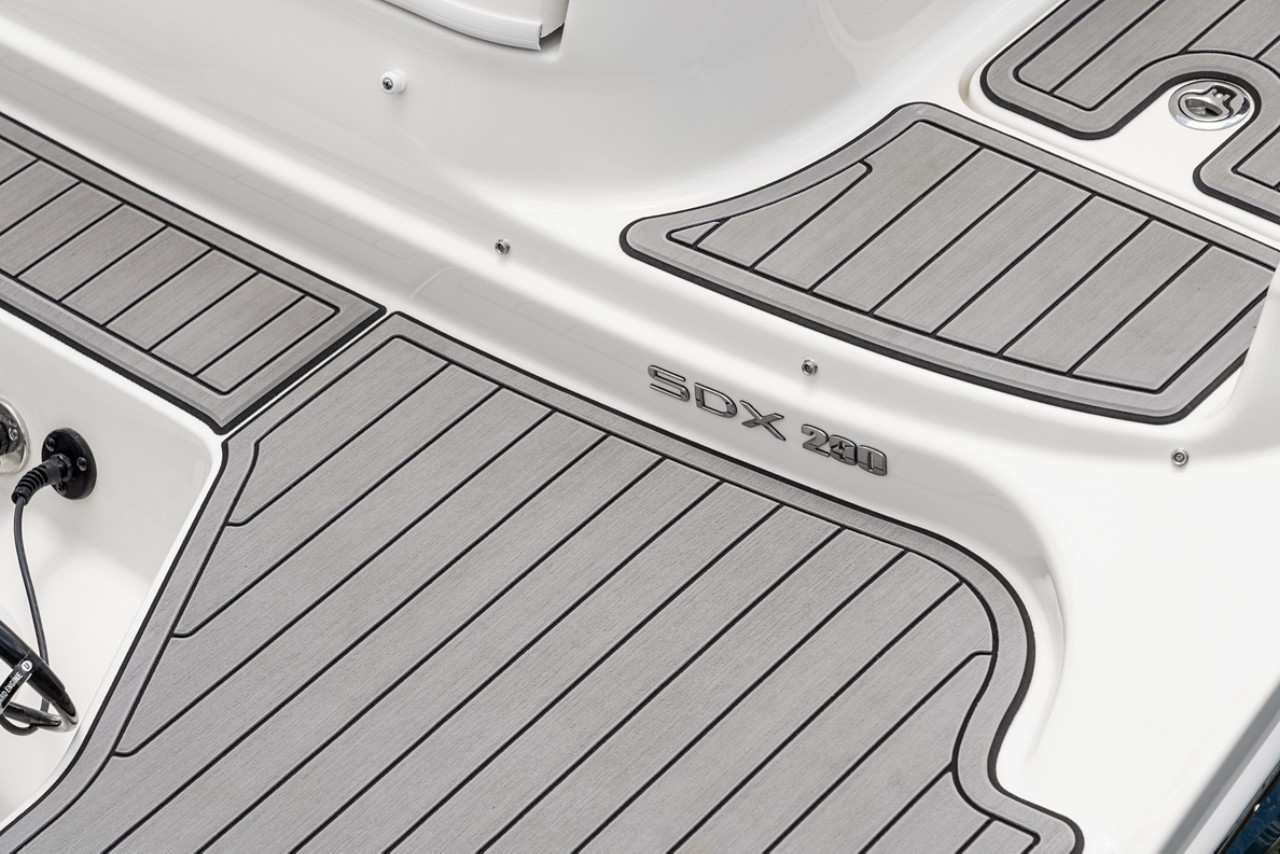 SDX 290 Outboard badge SeaDek flooring