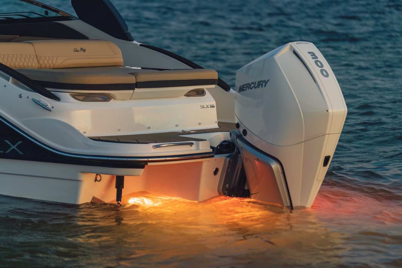 SLX 260 Outboard engine underwater accent lighting twilight