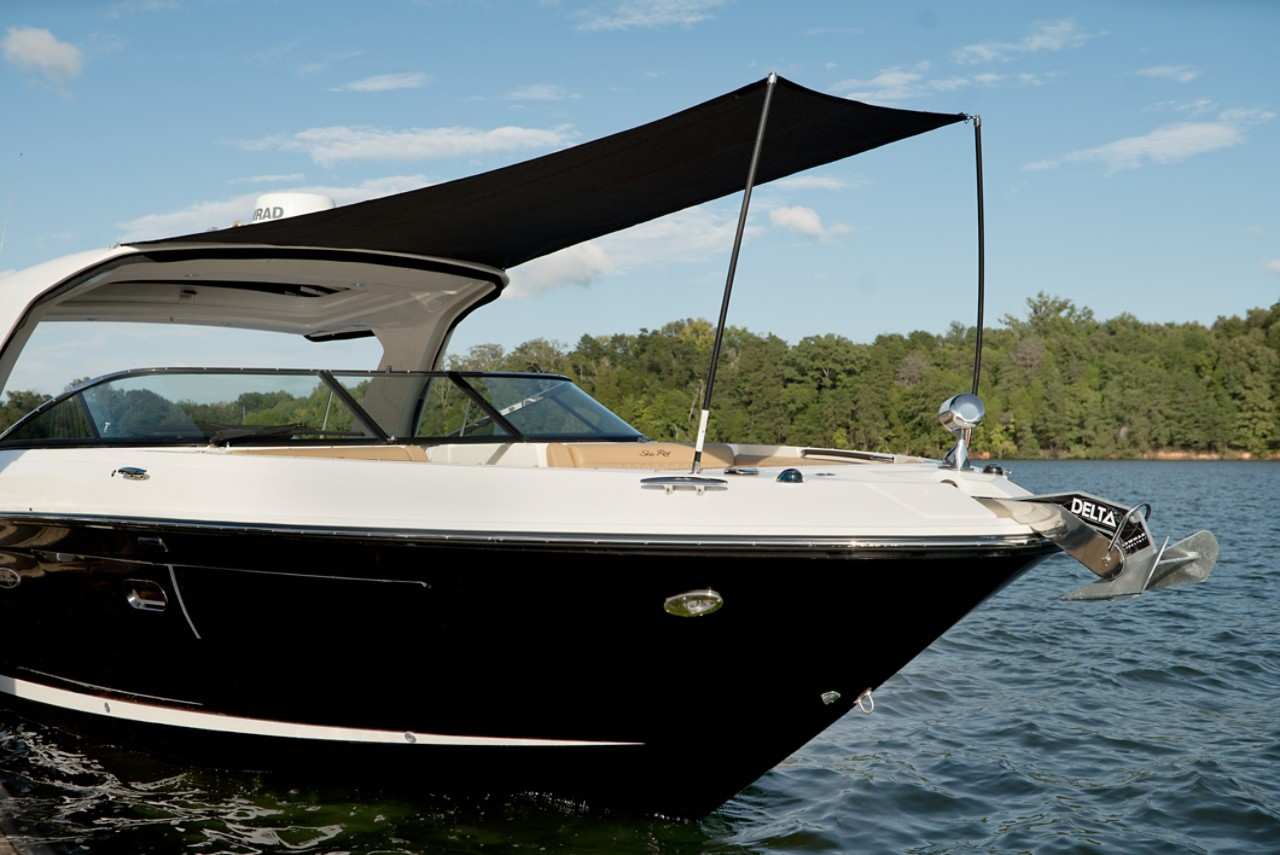 SLX 350 Outboard bow sunshade
