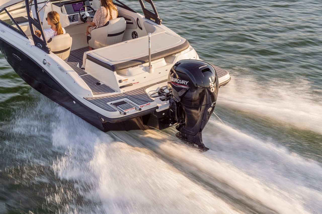  SPX 190 Outboard running port stern engine