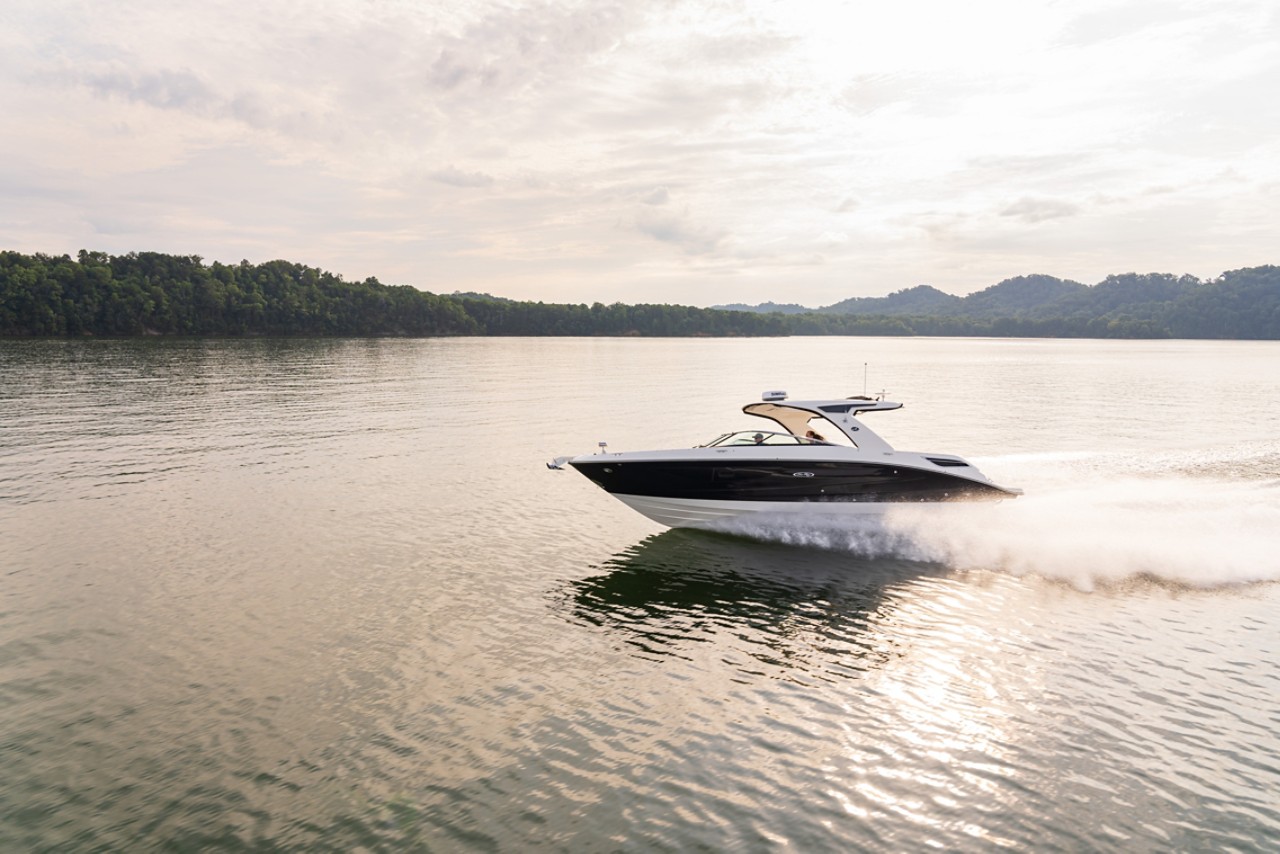 2024 SLX 350 boat running port