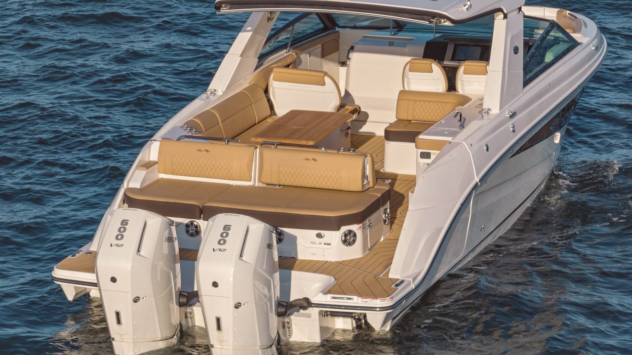 SLX 400 Outboard with twin Mercury® 600 Verado® V12 outboard engines