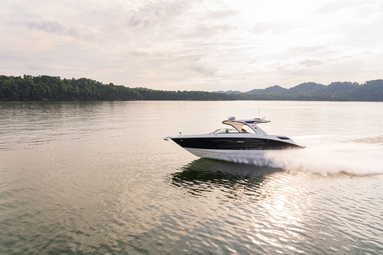 2024 SLX 350 boat running port